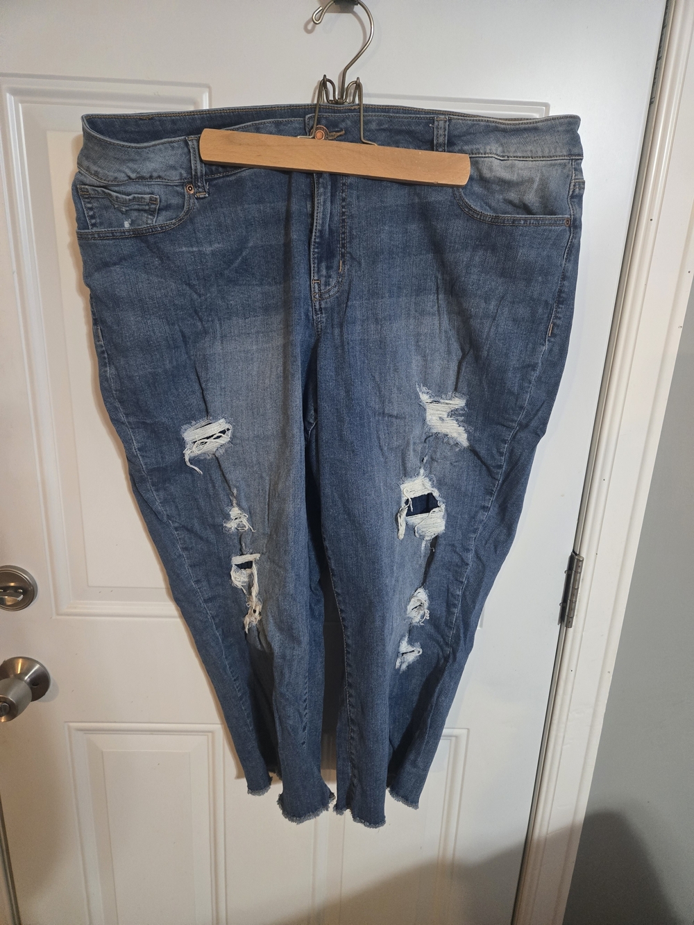 Maurices Distressed Women's Blue Denim Jeans Size 22w